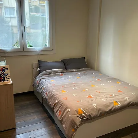 Bright With Balcony And Parking * Le Cannet